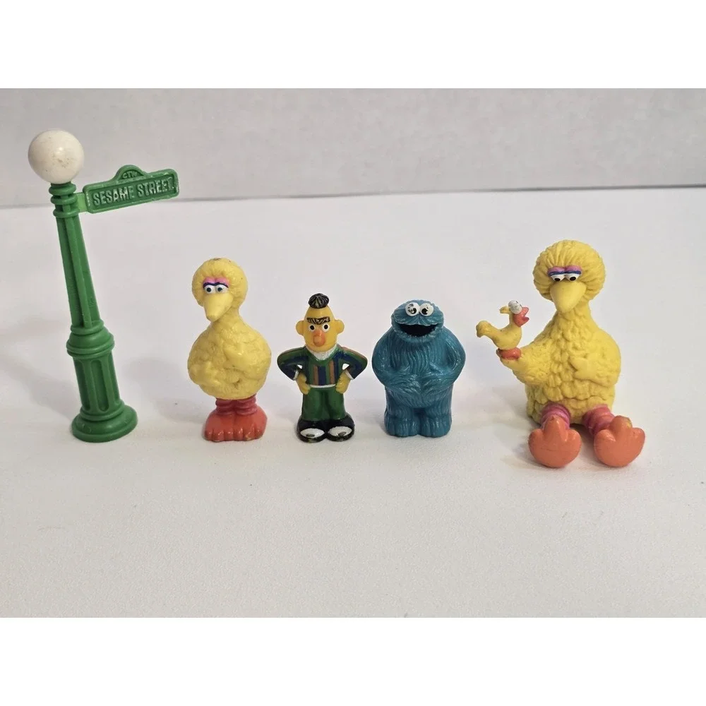 5 Vintage Sesame Street PVC plastic figurines  Toys  Hong Kong W Sign